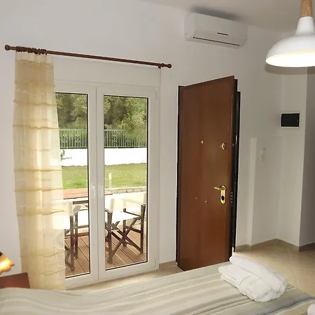 Istira Apartment Possidi